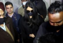 Aishwarya-Rai-Bachchan-Leaves-ED-Delhi-Office-After-Five-Hours-of-Questioning-In-The-Panama-Papers-Leak-Case-Bollywood-Friday-Brands.jpg